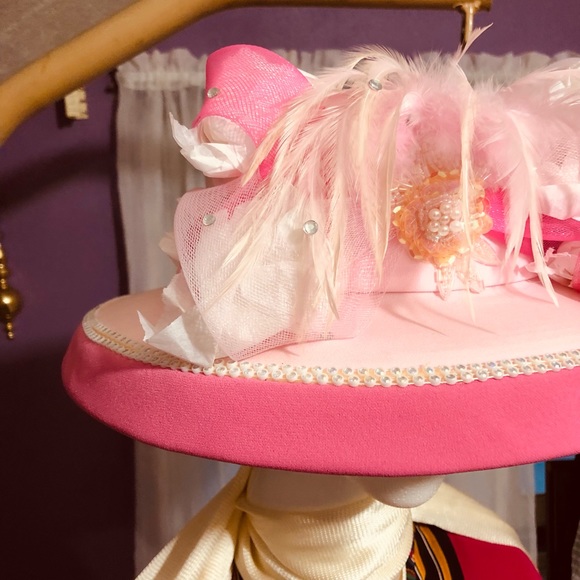 Hat - Picture 4 of 4